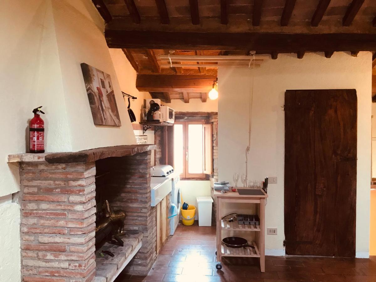 Fireflies Apartman Monte Petriolo Kültér fotó